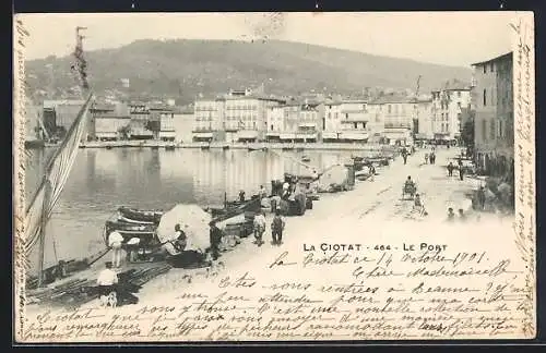 AK La Ciotat, Le Port avec bateaux et quai animé