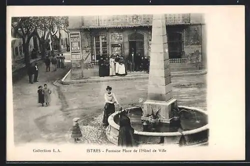 AK Istres, Fontaine Place de l`Hôtel de Ville