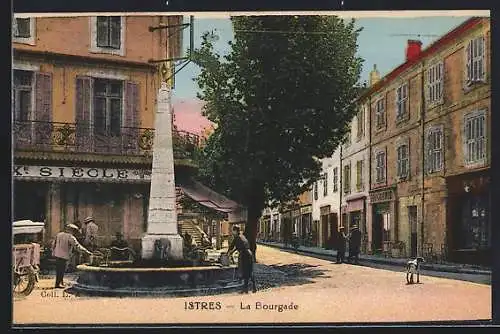 AK Istres, La Bourgade et la fontaine centrale