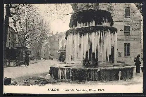 AK Salon, Grande Fontaine en hiver 1922 avec stalactites de glace