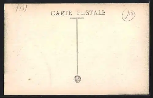 AK La Roque-d`Anthéron, Place de l`Hôtel-de-Ville et fontaine