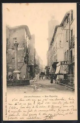 AK Aix-en-Provence, Rue Espariat avec fontaine et commerces animés