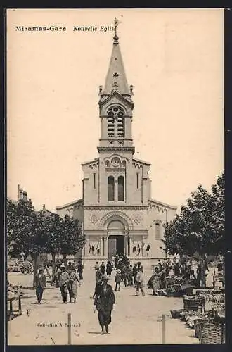 AK Miramas-Gare, Nouvelle Église et marché animé devant l`édifice