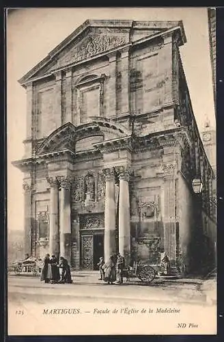 AK Martigues, Facade de l`Église de la Madeleine