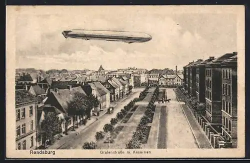 AK Rendsburg, Grafenstrasse mit Kaserne und Zeppelin