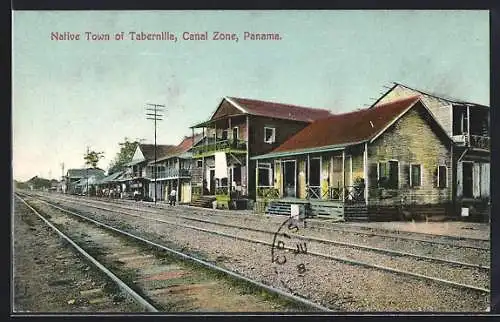 AK Tabernilla, Native Town, Häuser an der Bahnstrecke