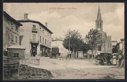 AK Jullié, La Place, Zentraler Platz mit Kirche