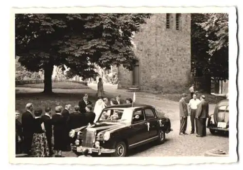 Fotografie Atelier Heta, Lünen, Ansicht Lünen i. W., Auto Mercedes Benz, Hochzeits-Limousine & VW Brezel Käfer