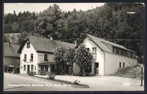 AK Kirchau, Strassenpartie mit Gasthof und Geschäft