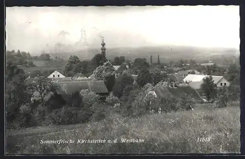 AK Kirchstetten a. d. Westbahn, Ortsansicht von einer Wiese aus