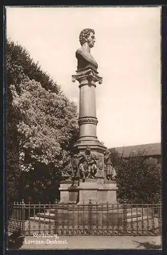 AK Rendsburg, Lornsen-Denkmal im Sonnenschein