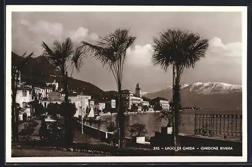 AK Gardone-Riviera, Grand Hotel, Palmen, Bergpanorama, Gardasee