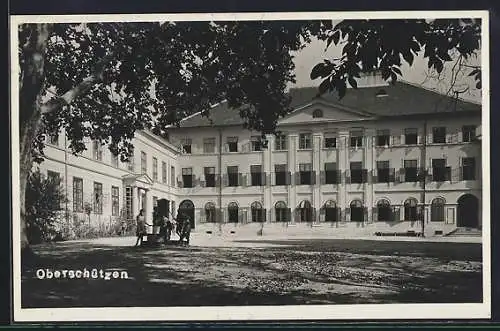 AK Oberschützen, Ortspartie mit Kindern am Brunnen