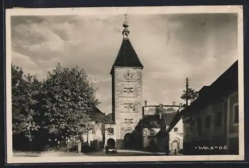 AK Wels, Partie am Ledererturm im Sonnenschein