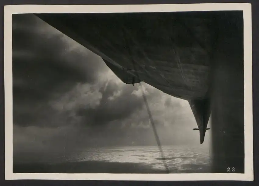 23 Fotografien Ansicht New York, Amerika-Fahrt LZ 127 Graf Zeppelin, Halle Lakehurst, Washington, Cap Charles, Basel 5