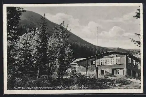 AK Melzergrundbaude, Berghütte mit Schneekoppe, Riesengebirge