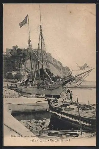 AK Cassis, Un coin du Port