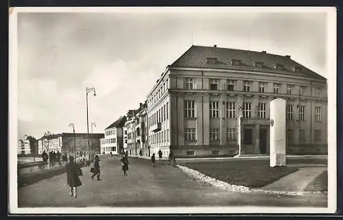 AK Uzhorod, Národní banka csl. a pomník dra. M. Tyrse