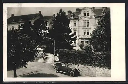 AK Mönichkirchen a. Wechsel, Hotel Hochwechsel der Mittella A.G., Leute, Auto