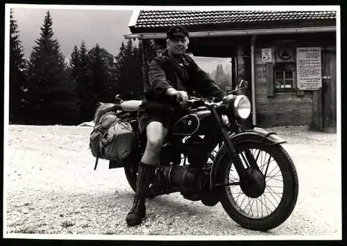 Fotografie unbekannter Fotograf, Ansicht Ramsau / Berchtesgaden, Motorrad Puch am Campingplatz Taubensee