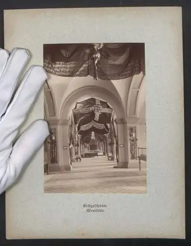 Fotomappe mit 32 Fotografien, Das Zeughaus zu Berlin, Lichthof, Aussenansicht, Geschützsammlung, Feldherrnhalle