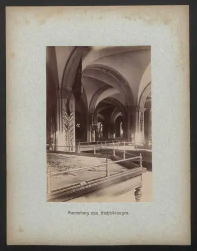 Fotomappe mit 32 Fotografien, Das Zeughaus zu Berlin, Lichthof, Aussenansicht, Geschützsammlung, Feldherrnhalle