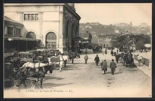 AK Lyon, La Gare de Perrache, Bahnhof