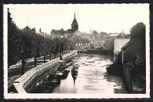 AK Laignes /C.-d`Or, Avenue de la Gare et Bassin de la Laignes