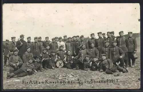 AK Ohrdruf, Die Alten Knochen der 8 /95, Soldaten in Uniform