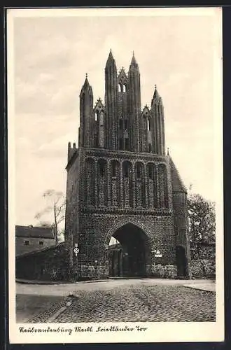 AK Neubrandenburg /Meckl., Friedländer Tor