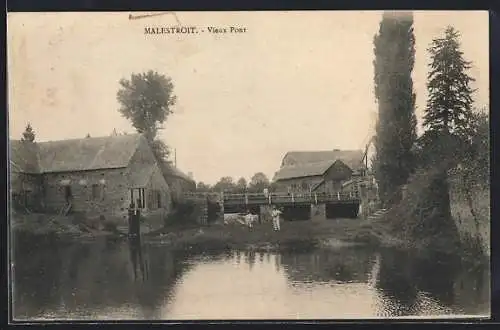 AK Malestroit, Vieux Pont et scène bucolique au bord de l`eau