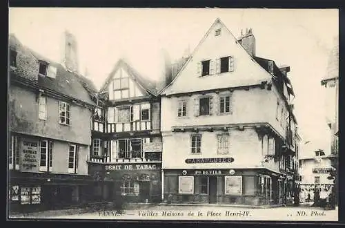 AK Vannes, Vieilles Maisons de la Place Henri-IV