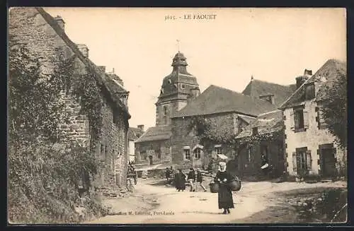 AK Le Faouet, Scène de rue avec église et habitants en costumes traditionnels