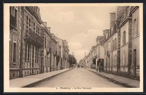 AK Pontivy, La Rue Nationale