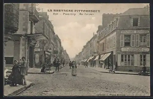 AK Pontivy, Rue Nationale animée avec passants et commerces