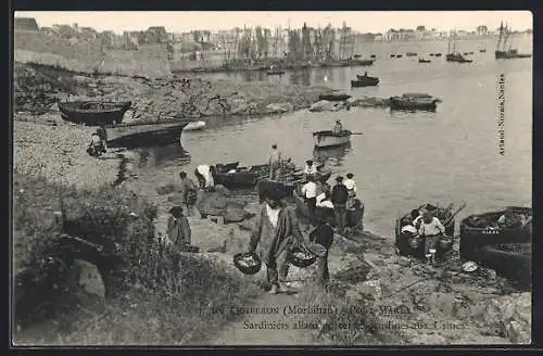 AK Quiberon, Sardiniers allant porter les sardines aux usines