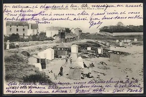 AK Port-Navalo, Plage de Port-Blanc à marée basse avec cabines de bain et promeneurs