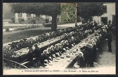 AK Rochefort-en-Terre, Noce Bretonne, Le Repas en plein air