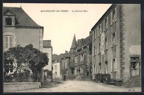 AK Rochefort-en-Terre, La Grande Rue