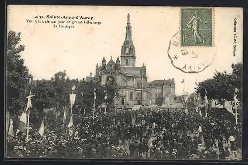 AK Sainte-Anne-d`Auray, Vue générale un jour de grand Pèlerinage à la Basilique