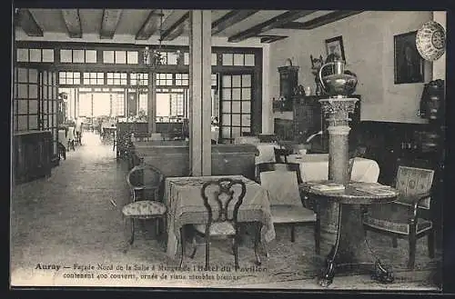 AK Auray, Facade Nord de la Salle à Manger de l`Hôtel du Pavillon avec meubles bretons anciens