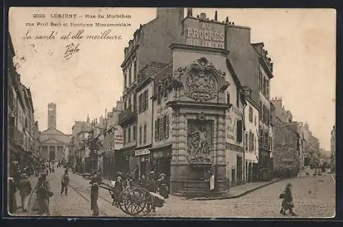 AK Lorient, Rue du Morbihan avec la Fontaine Monumentale et rue Paul Bert