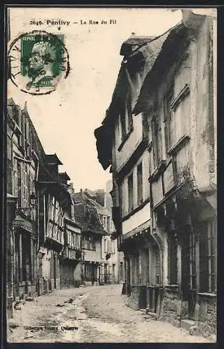 AK Pontivy, La Rue du Fil