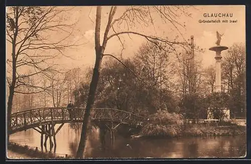 AK Glauchau, Gründelteich und Insel mit Denkmal