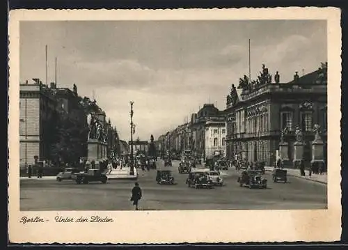 AK Berlin, Unter den Linden mit Passanten