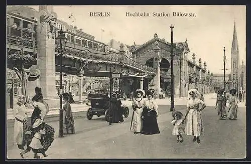 AK Berlin-Schöneberg, Hochbahn-Station Bülowstrasse mit Passanten