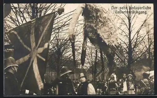 AK Dresden, Carnevals-Festzug 1914, Wagen mit traurigem Storch zum Geburtenrückgang