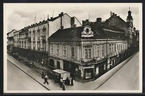 AK Uzhorod, Strassenpartie mit Geschäft Cava-Caj aus der Vogelschau