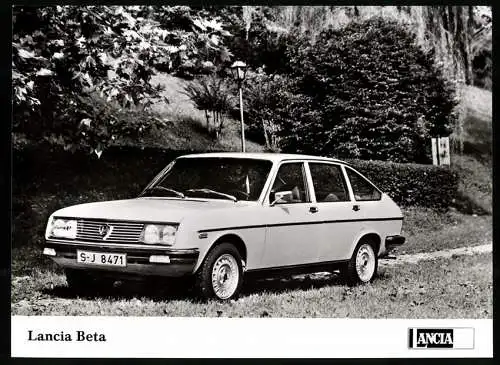 Fotografie Auto Lancia Beta, weisse Limousine, Werkfoto