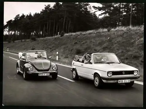 Fotografie Auto Volkswagen VW Käfer Cabrio & VW Golf I Cabrio, Werkfoto